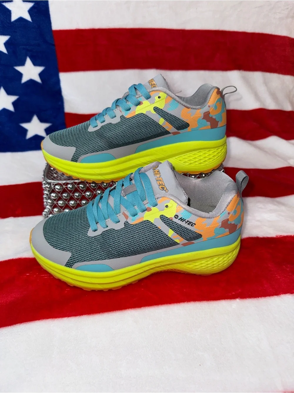 Hi-Tec Boys 5.5 or Girls 7 Gray Blue Neon Yellow Athletic Basketball Sneakers